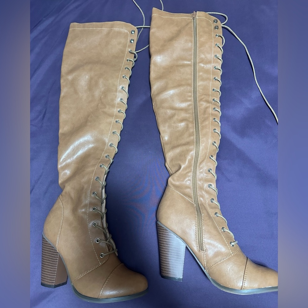 Stylish Tan Knee-High Women's Boots